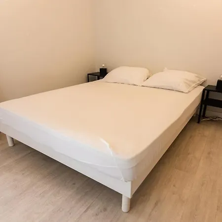 Apartment Dans Un Village Avec Parking Sevremont